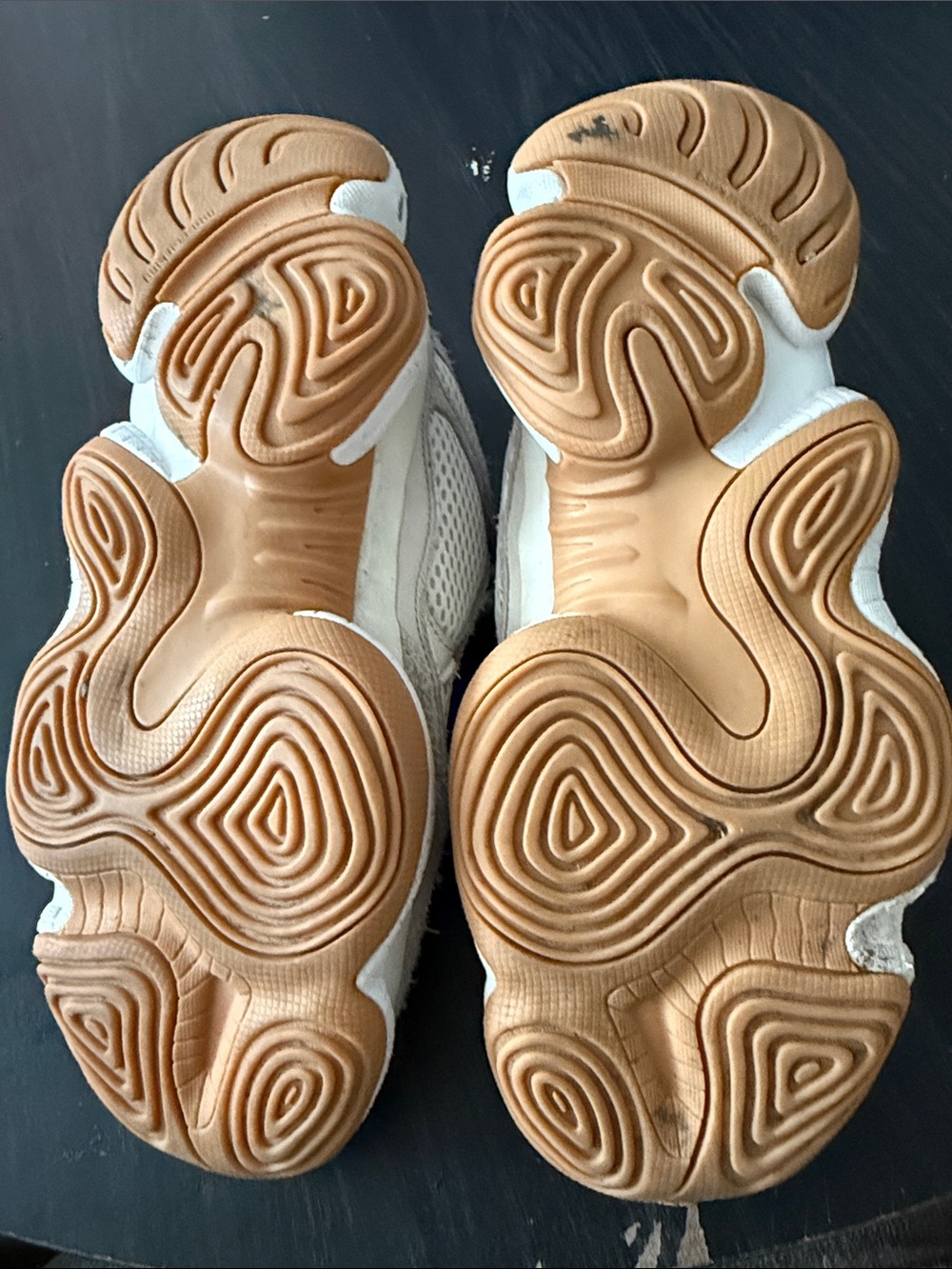 Yeezy 400 - Picture 7 of 7